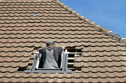 Pose de velux - Charmois-l'Orgueilleux